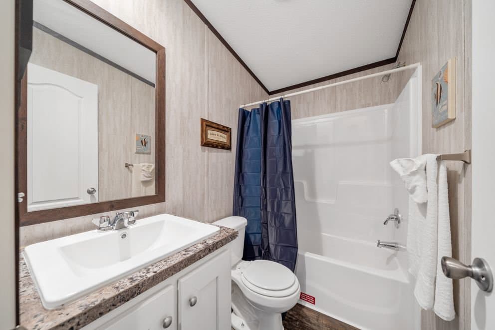 Garnet bathroom home features