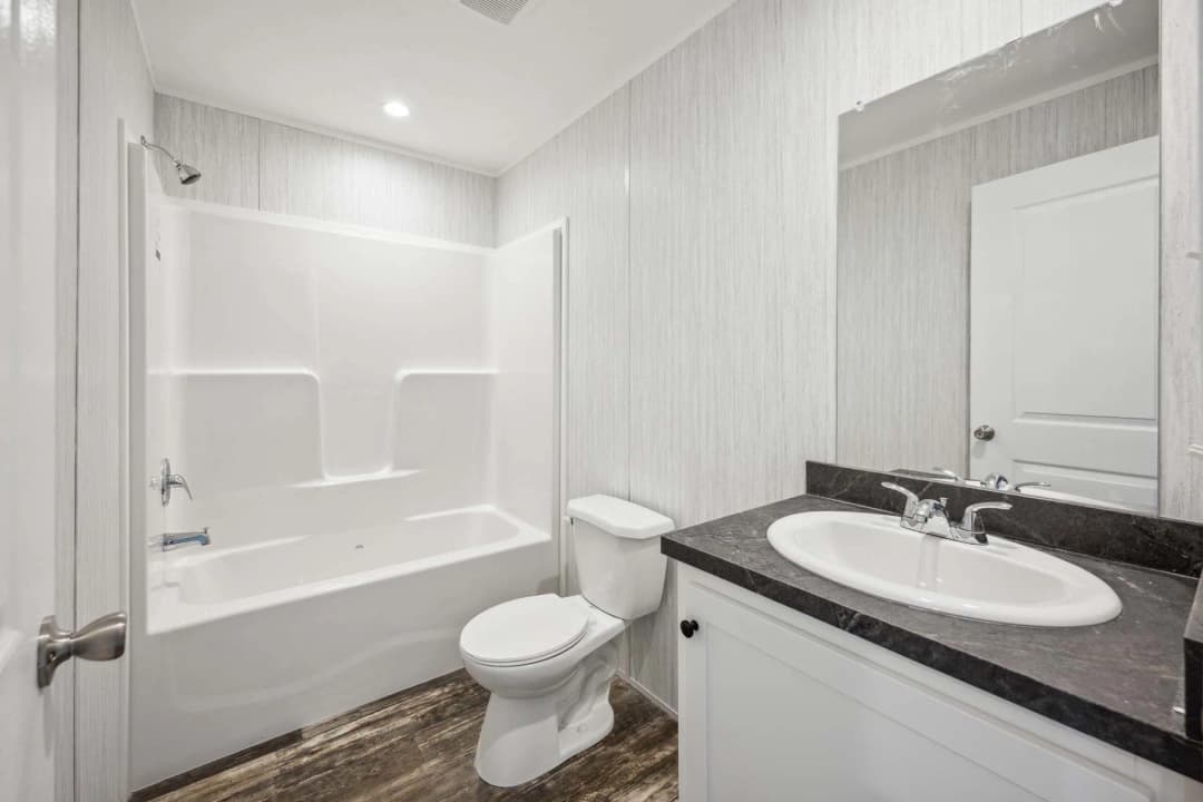Otis 3 bathroom home features