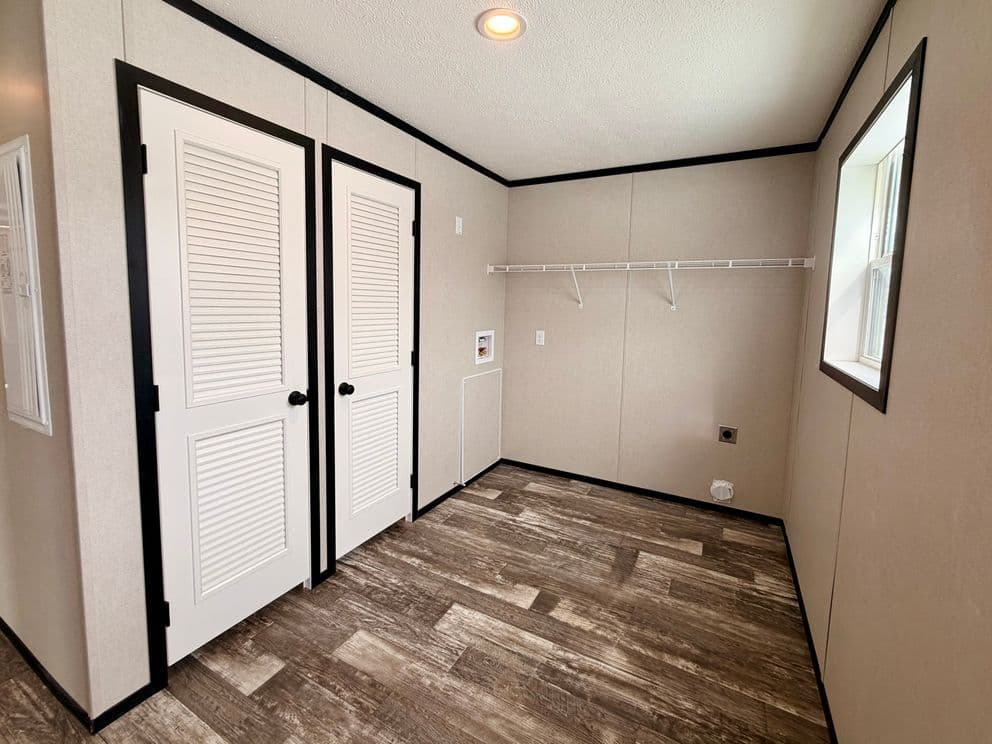 Diamond bedroom home features
