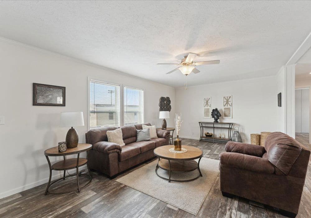 Apex 3900 interior home features