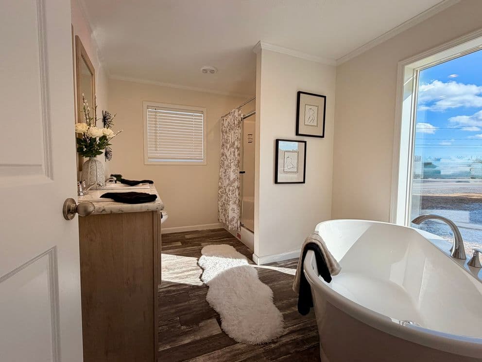 Tourmaline (4 bed) bathroom home features