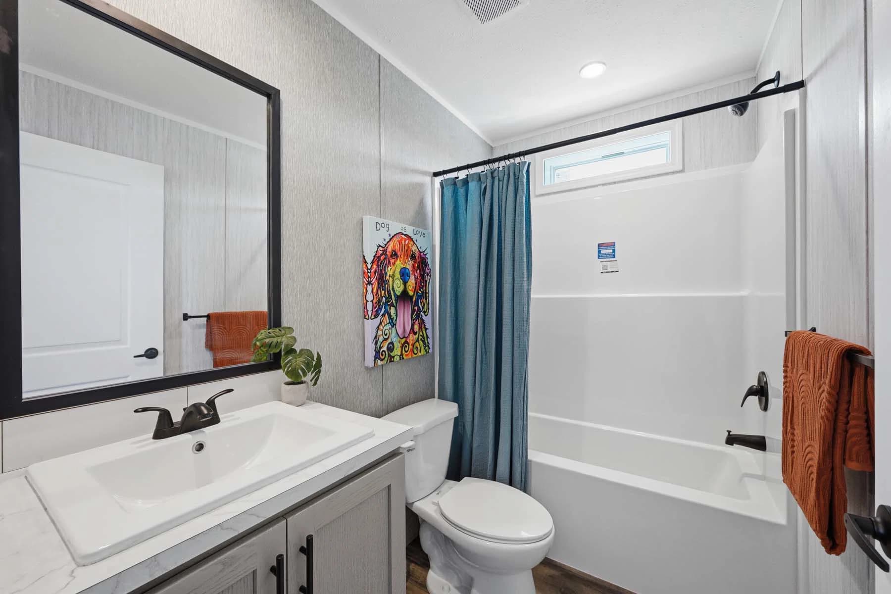Devotion 940 bathroom home features
