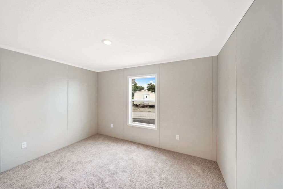 Ruby bedroom home features
