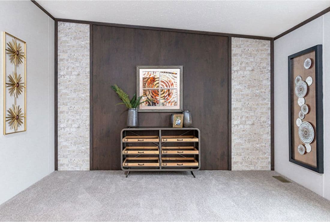 Garnet interior home features