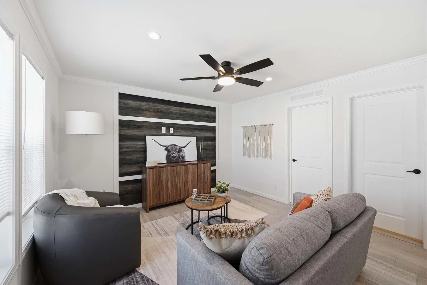 Abundance 1600 interior home features