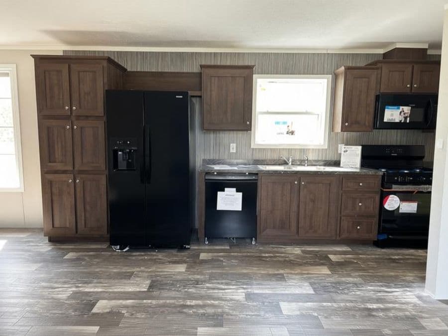 Sapphire 76 kitchen home features
