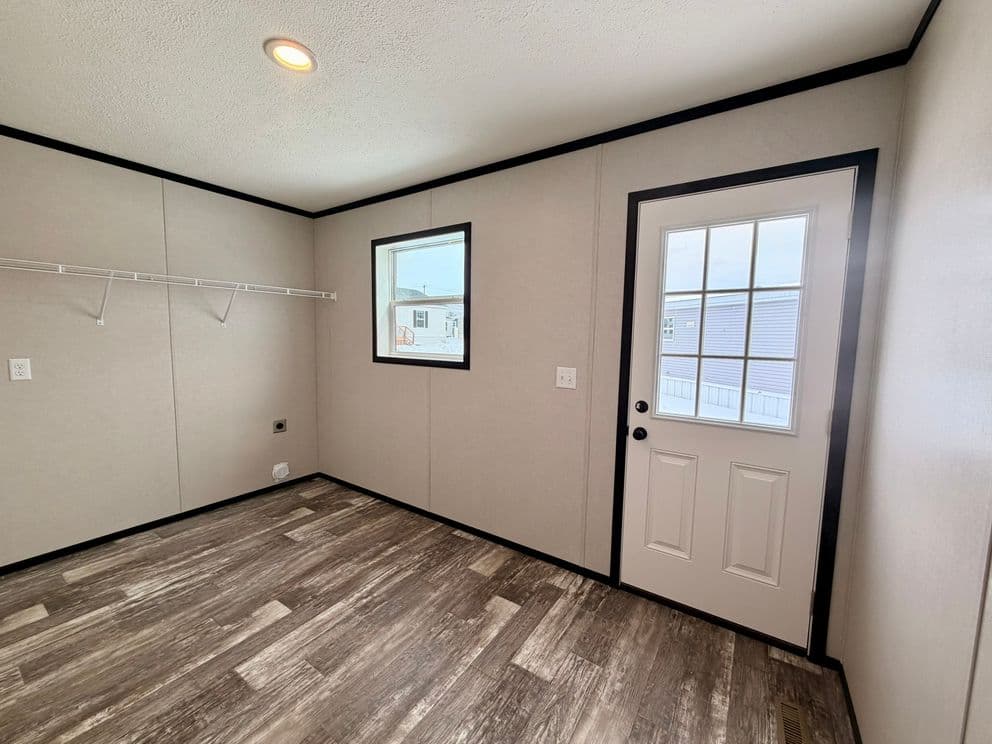 Diamond interior home features