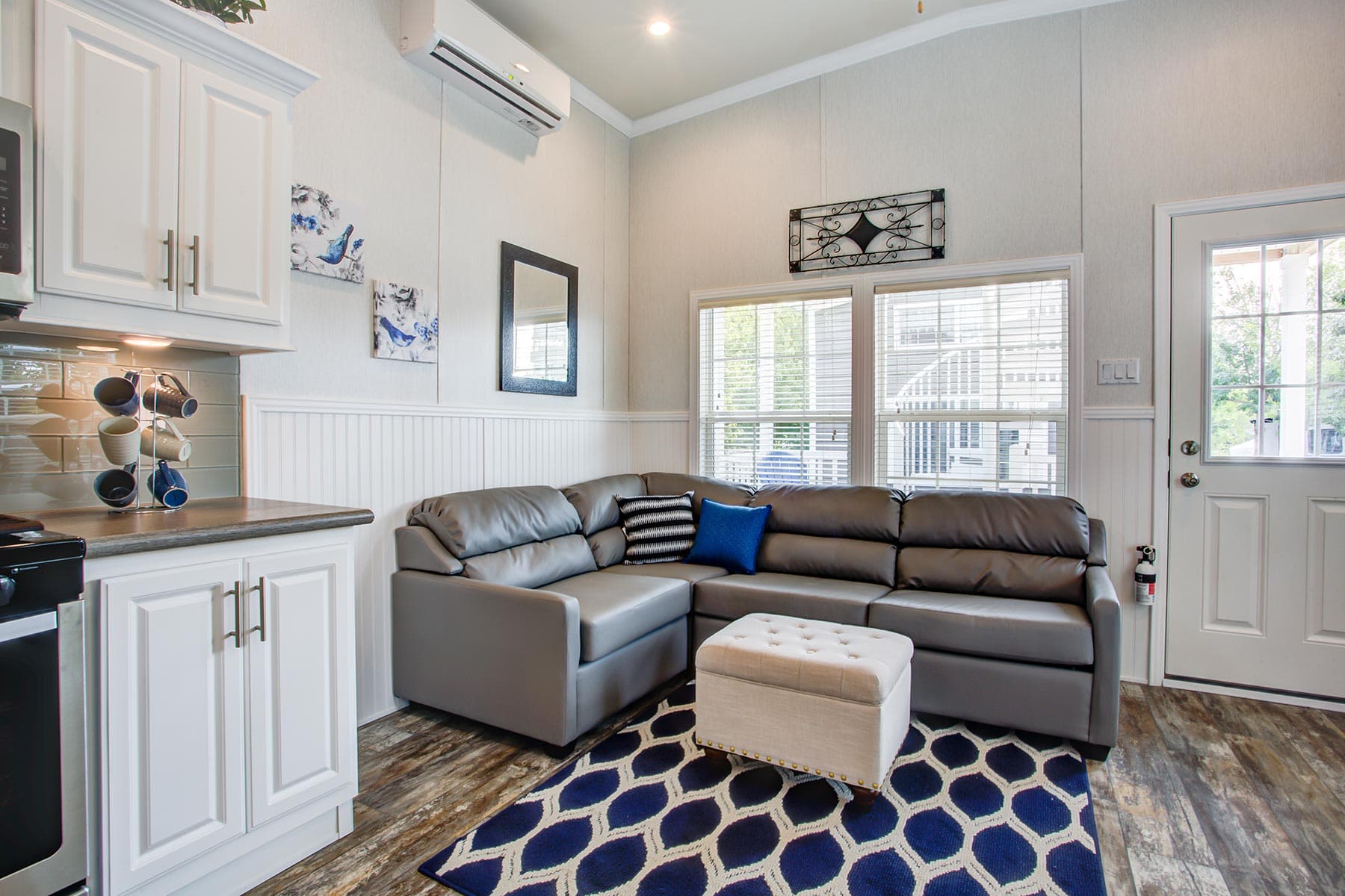 Shore park 4110l interior home features