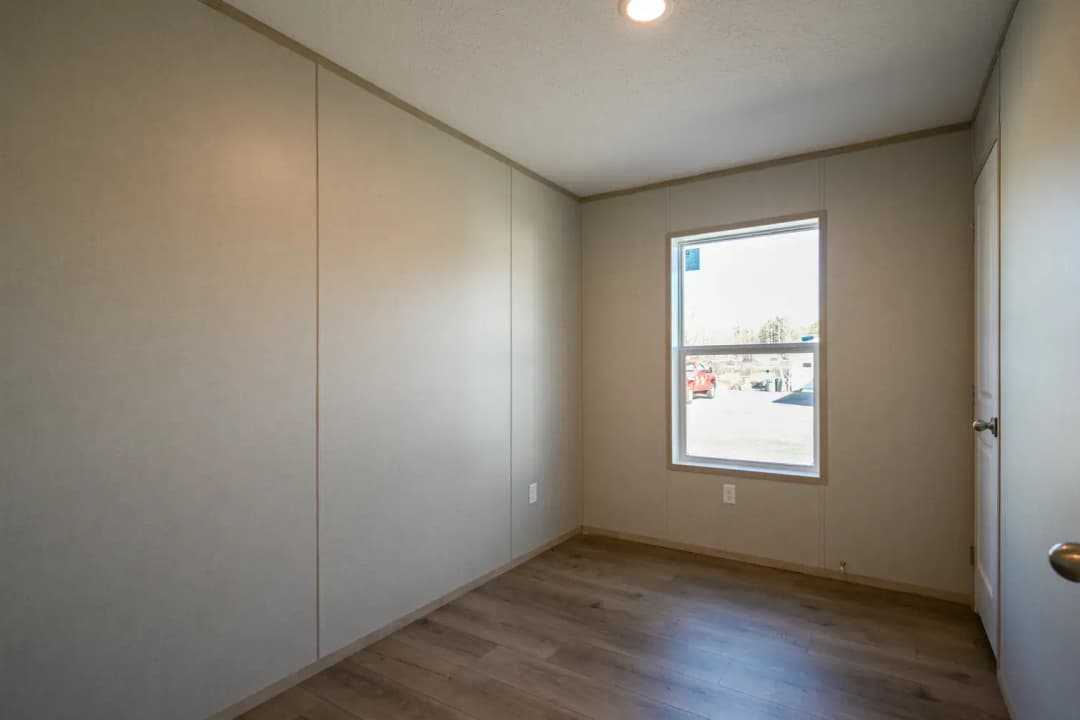 Tiger's eye interior home features