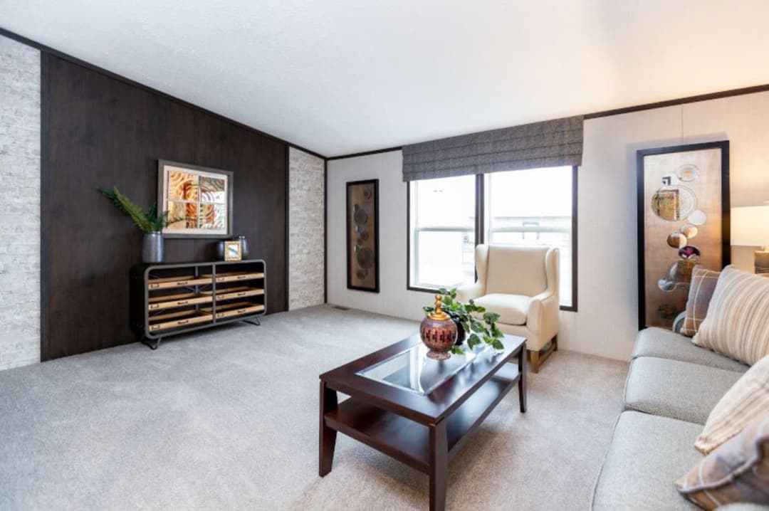 Garnet interior home features