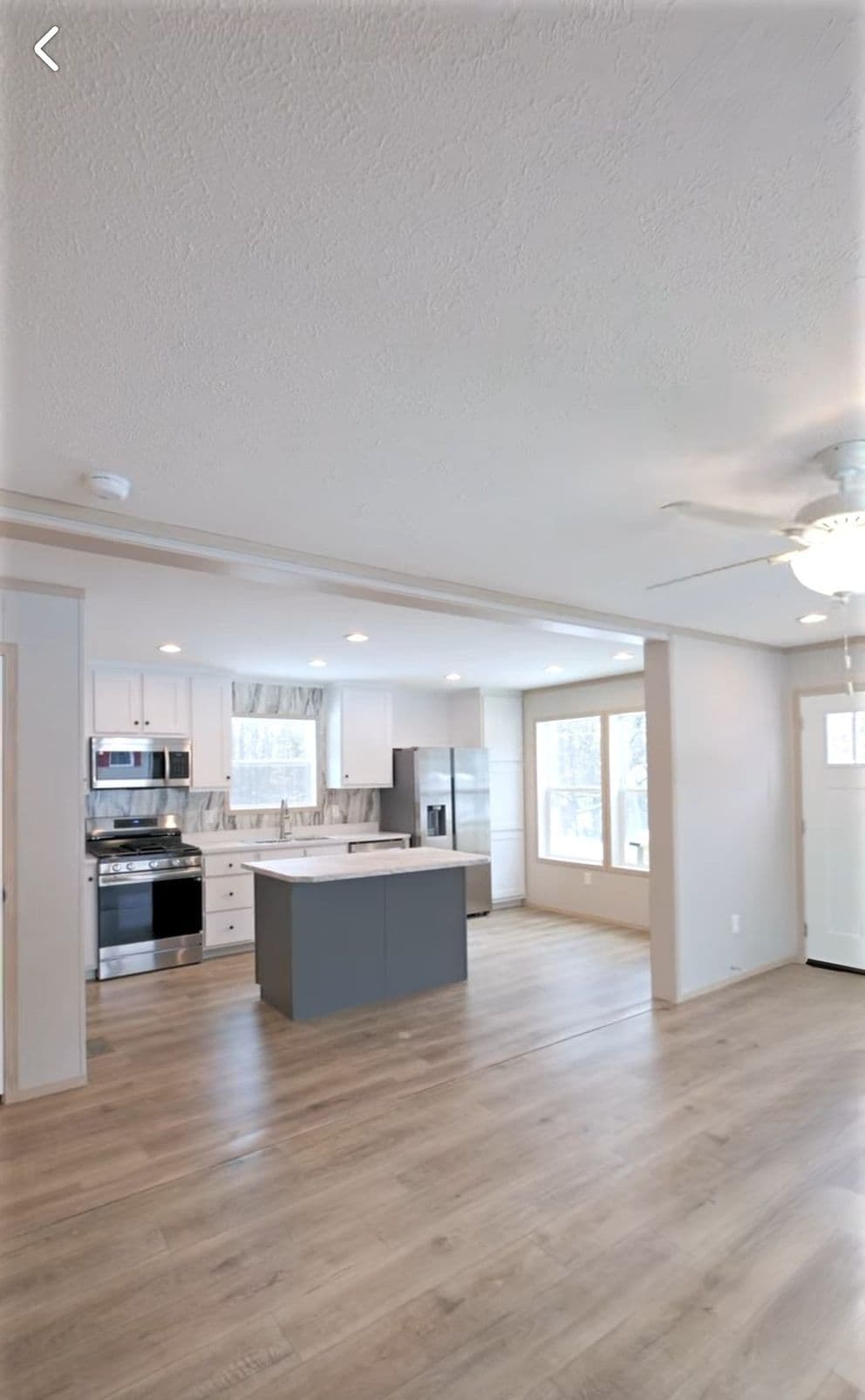 Turqouise interior home features