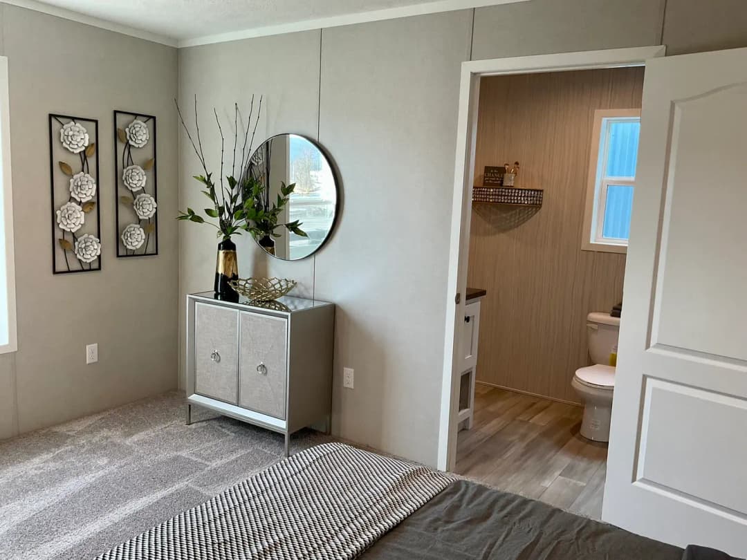 Peridot 66 bedroom home features