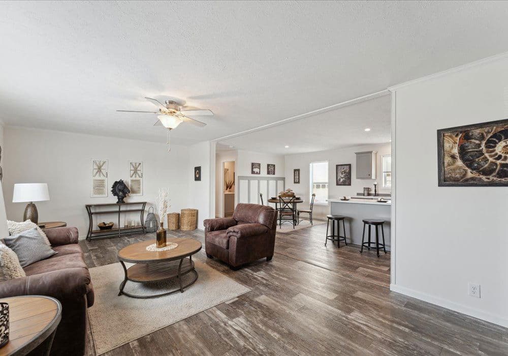 Apex 3900 interior home features