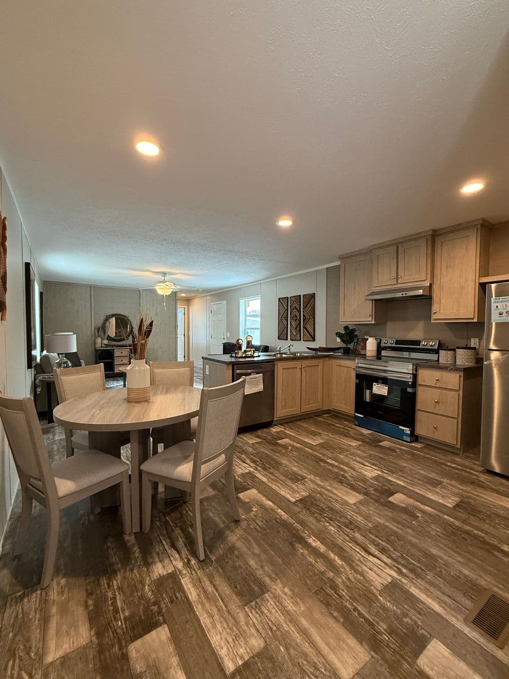 Amber interior home features