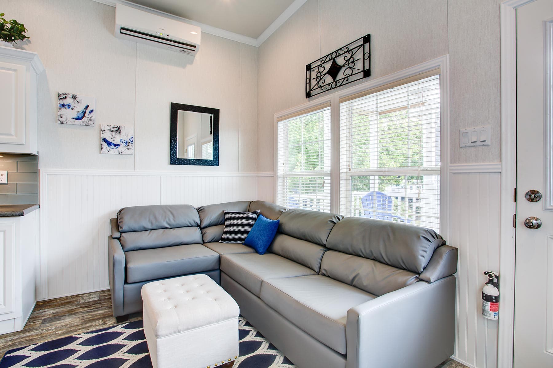 Shore park 4110l interior home features