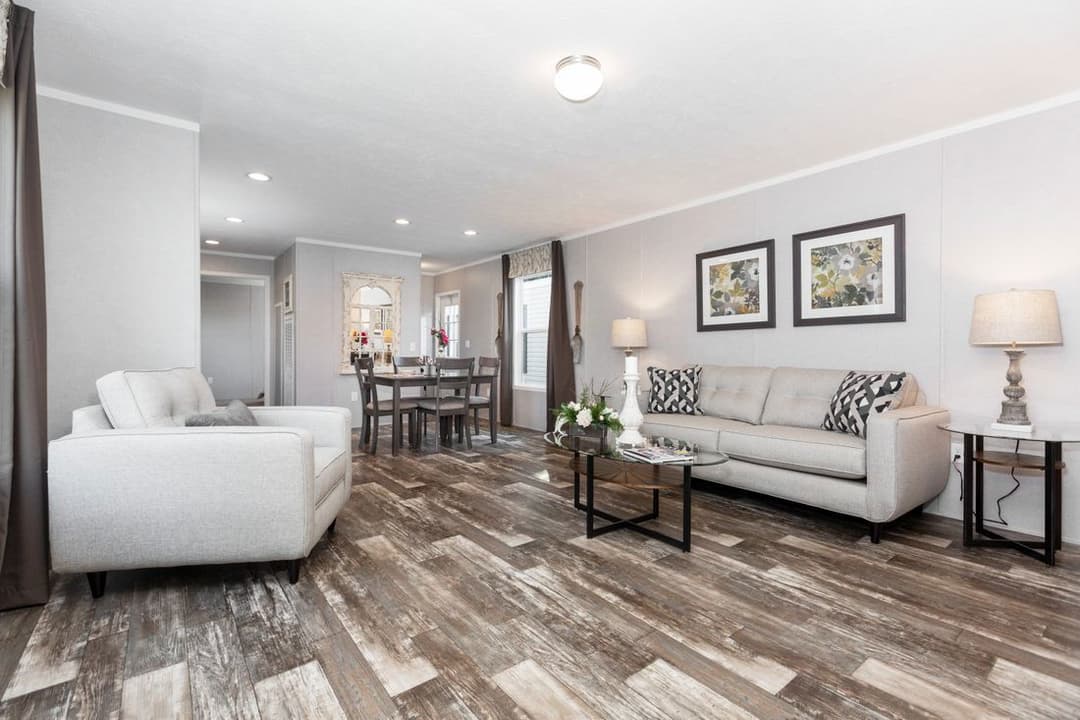 Sapphire 66 interior home features