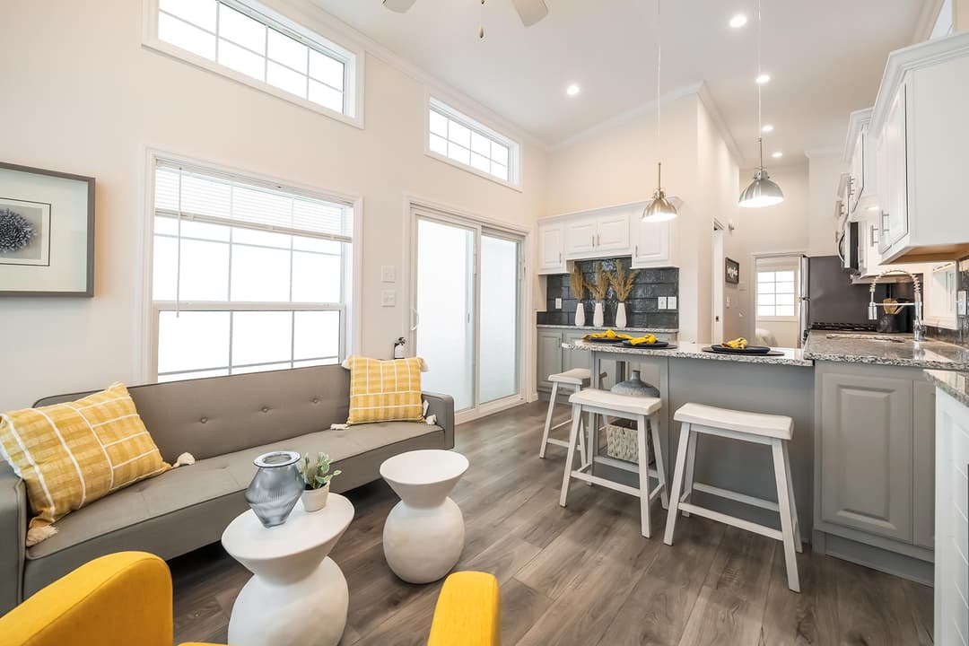 Shore park 1969sl interior home features