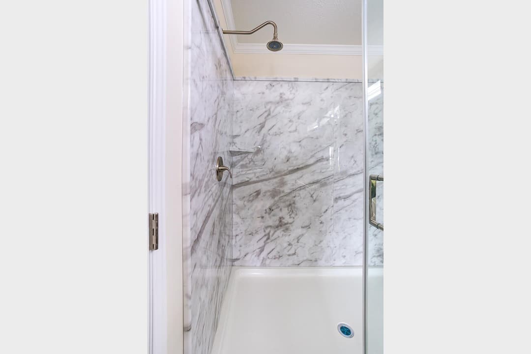 Spectra rh7100 bathroom home features