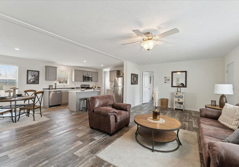 Apex 3900 interior home features