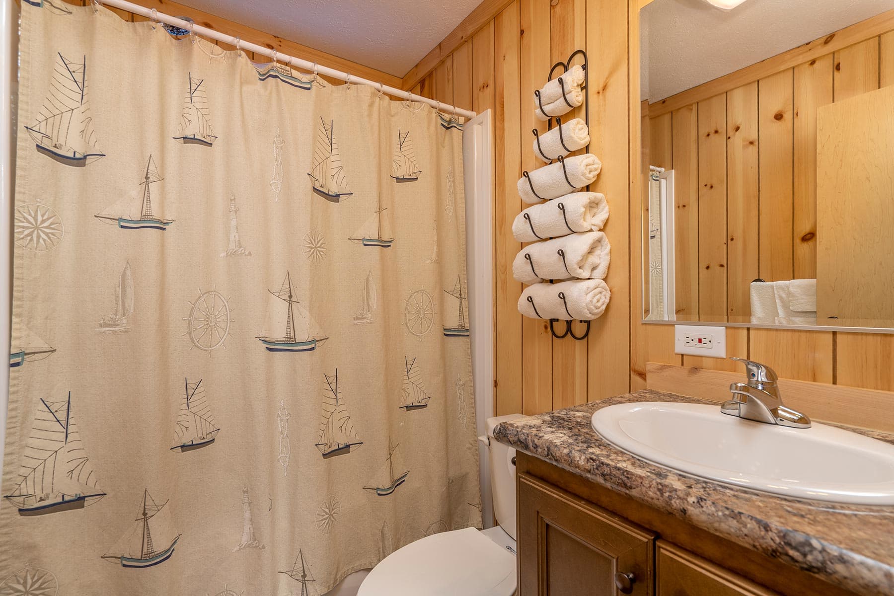 Shore park 4110b bathroom home features