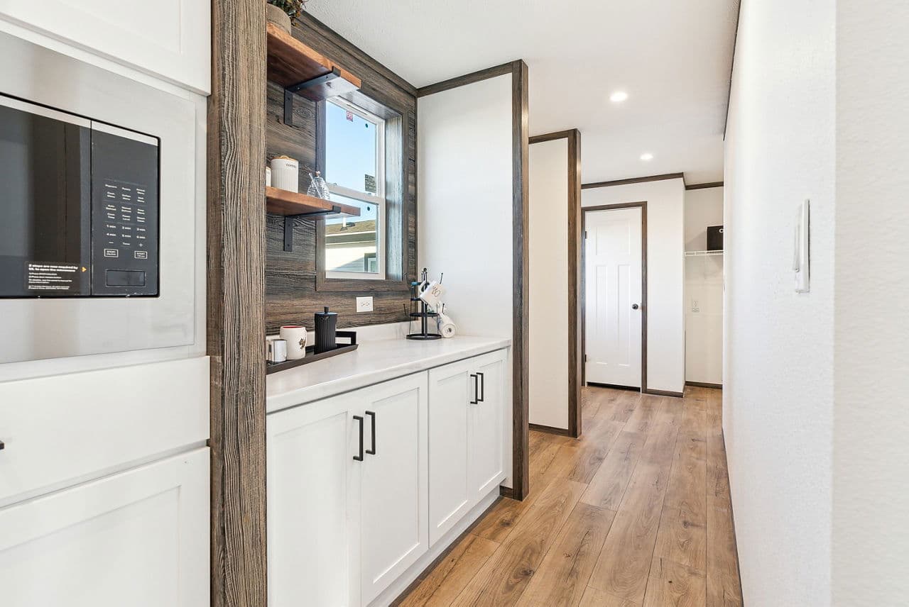 Bravery 2027 (5 bed) kitchen home features