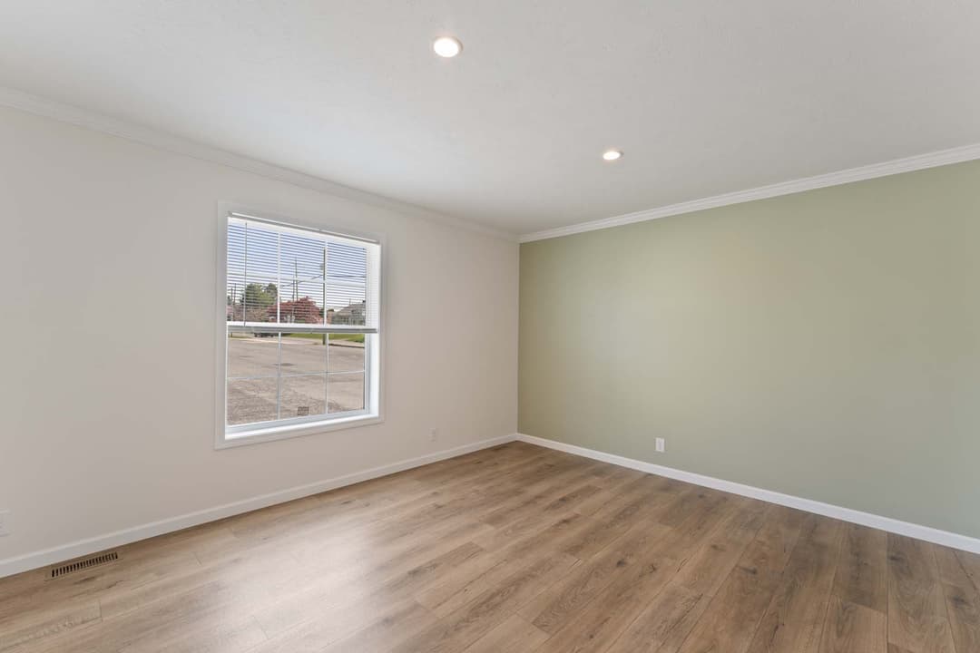 Sunlight 1493 interior home features