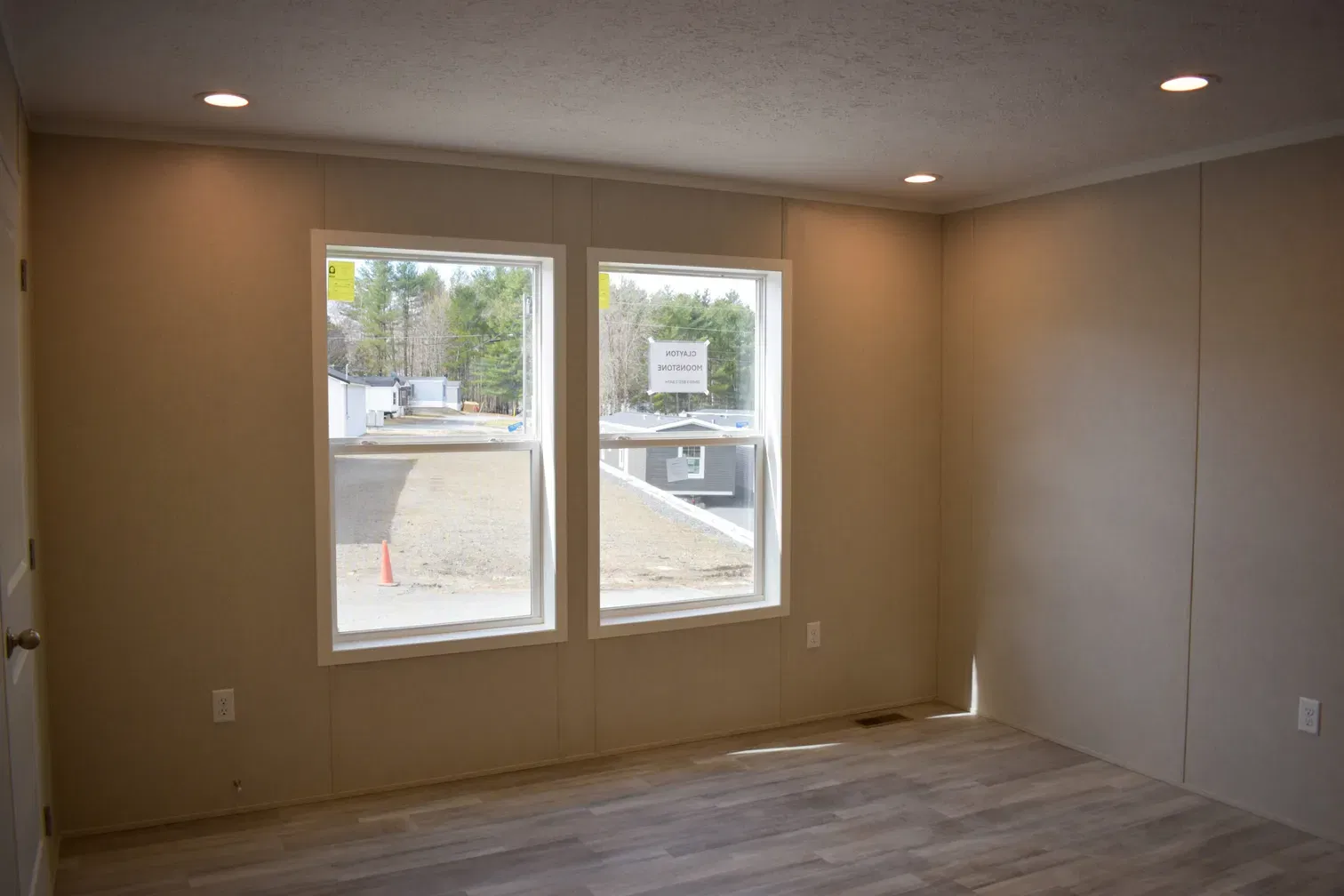 Moonstone 60 interior home features