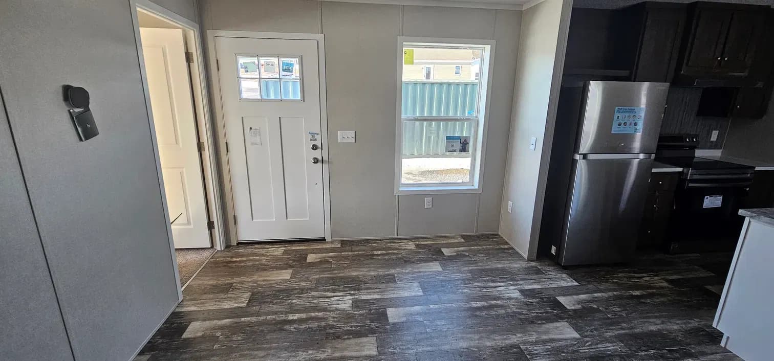 Onyx 48 interior home features