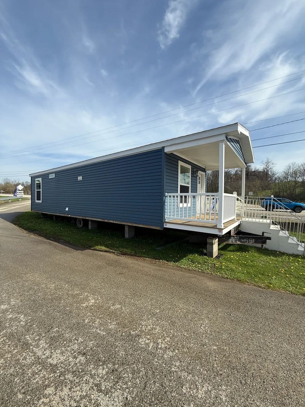 Onyx 40 exterior and elevation home features
