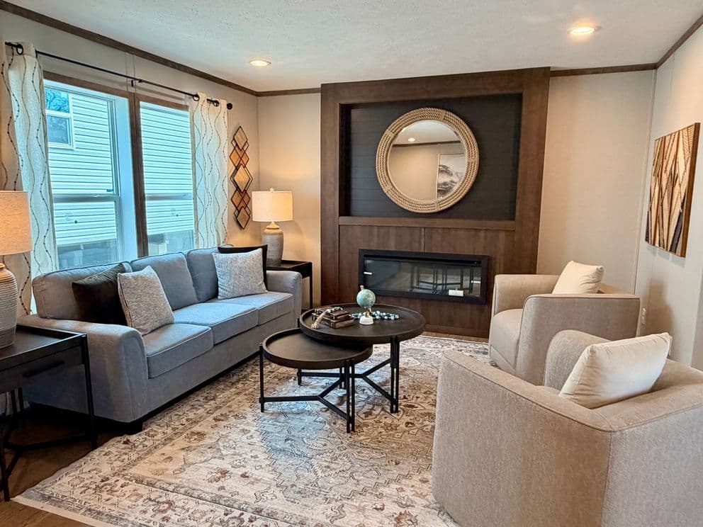 Apatite 40 interior home features