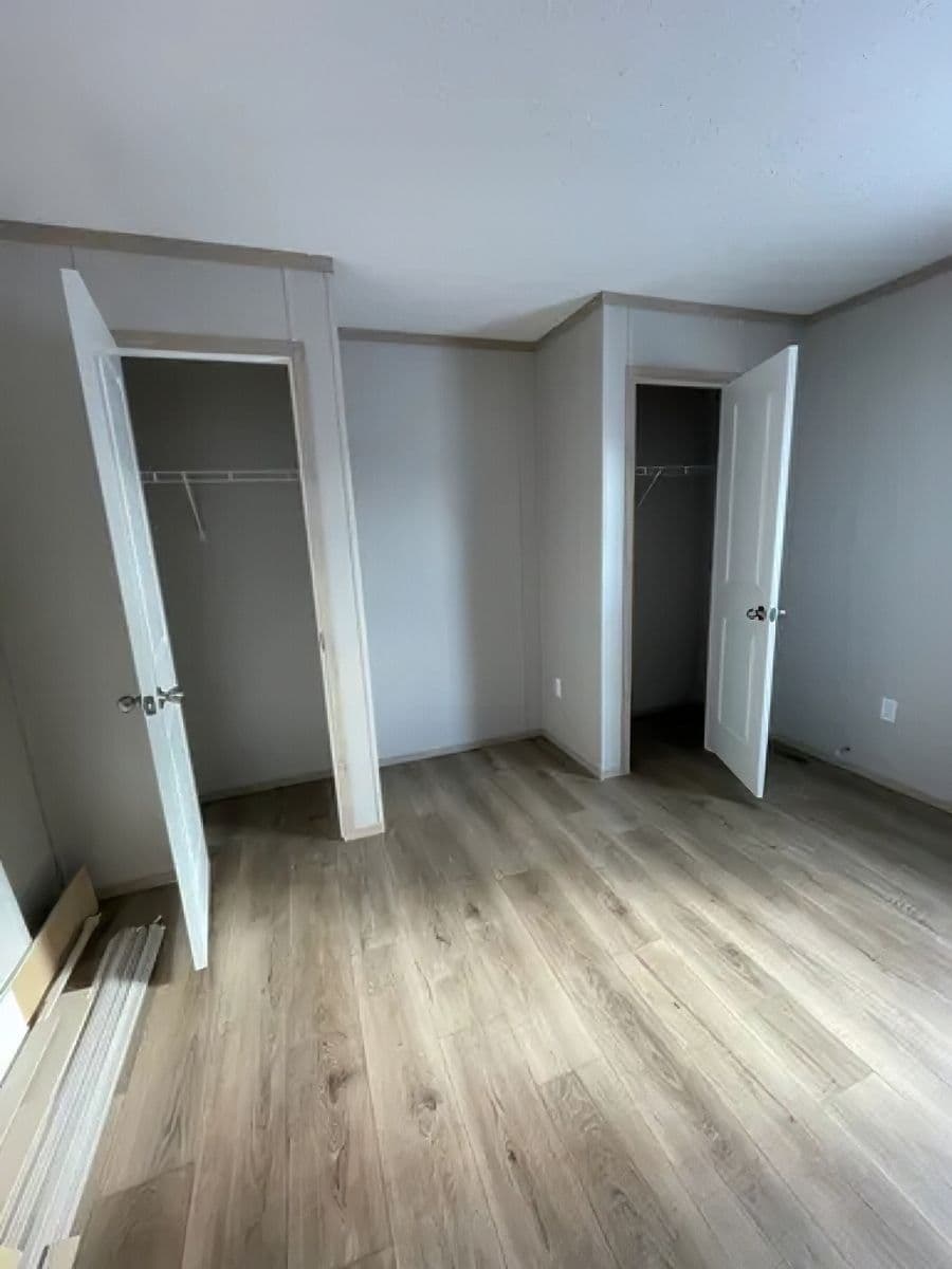 Jade 48 bedroom home features