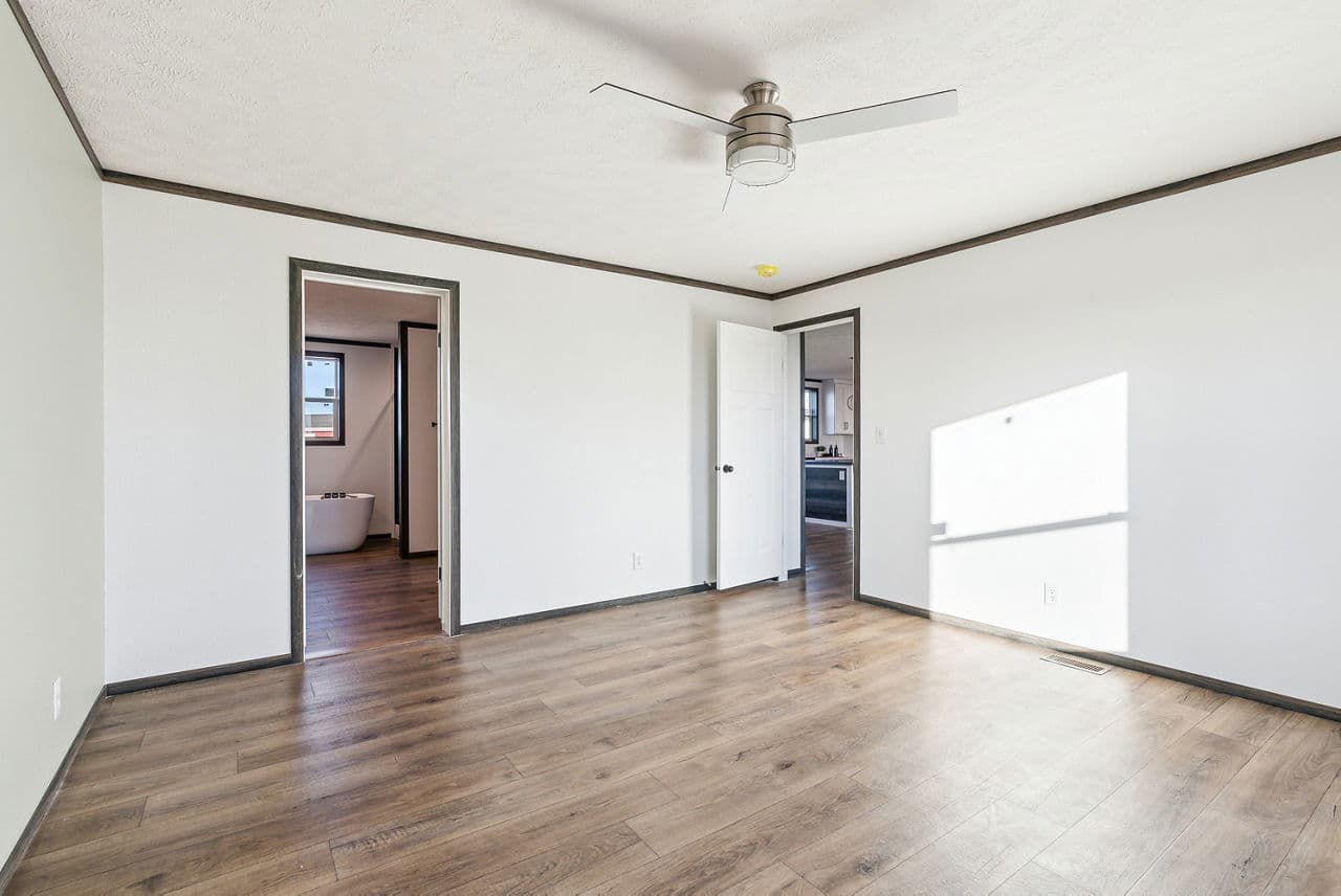 Bravery 2027 (5 bed) interior home features