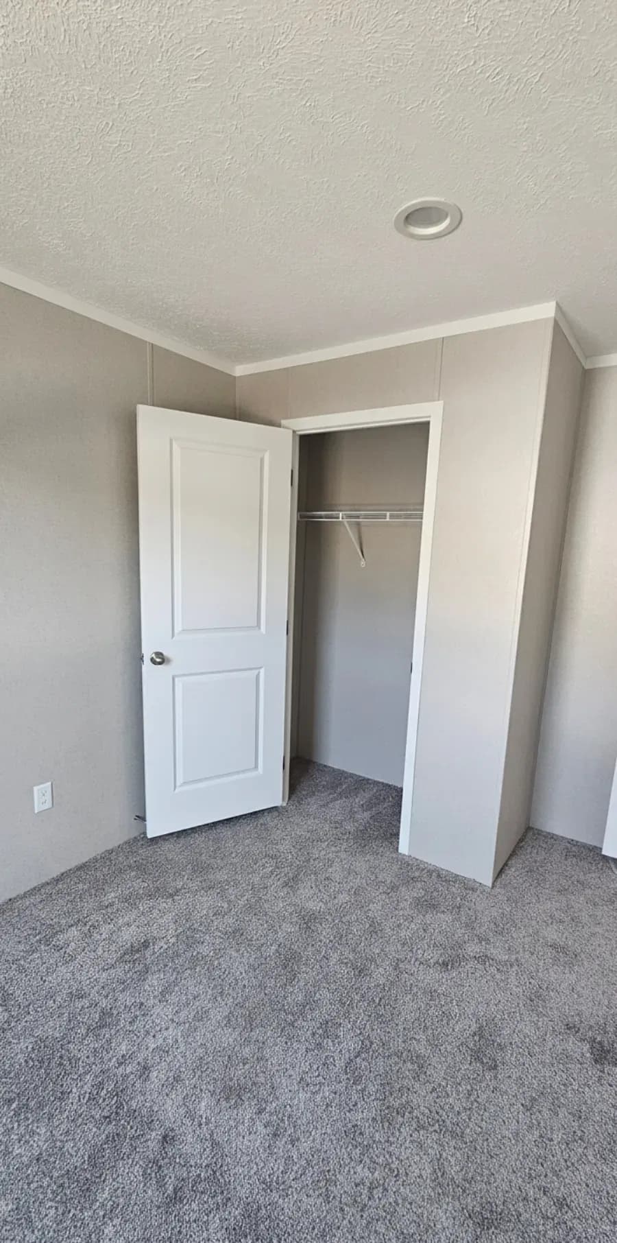 Onyx 48 interior home features