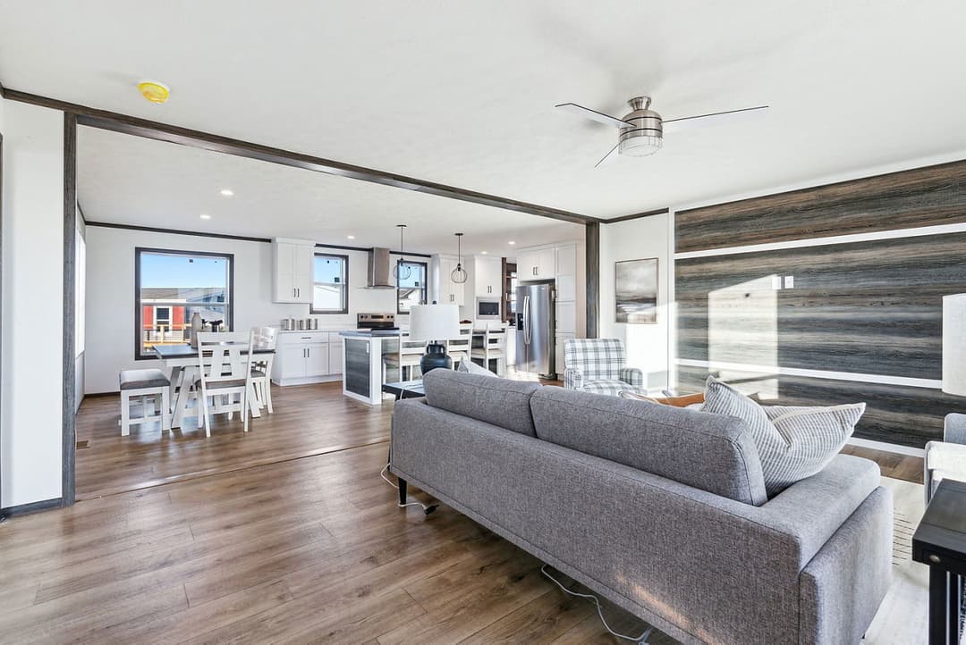 Bravery 2027 (5 bed) interior home features