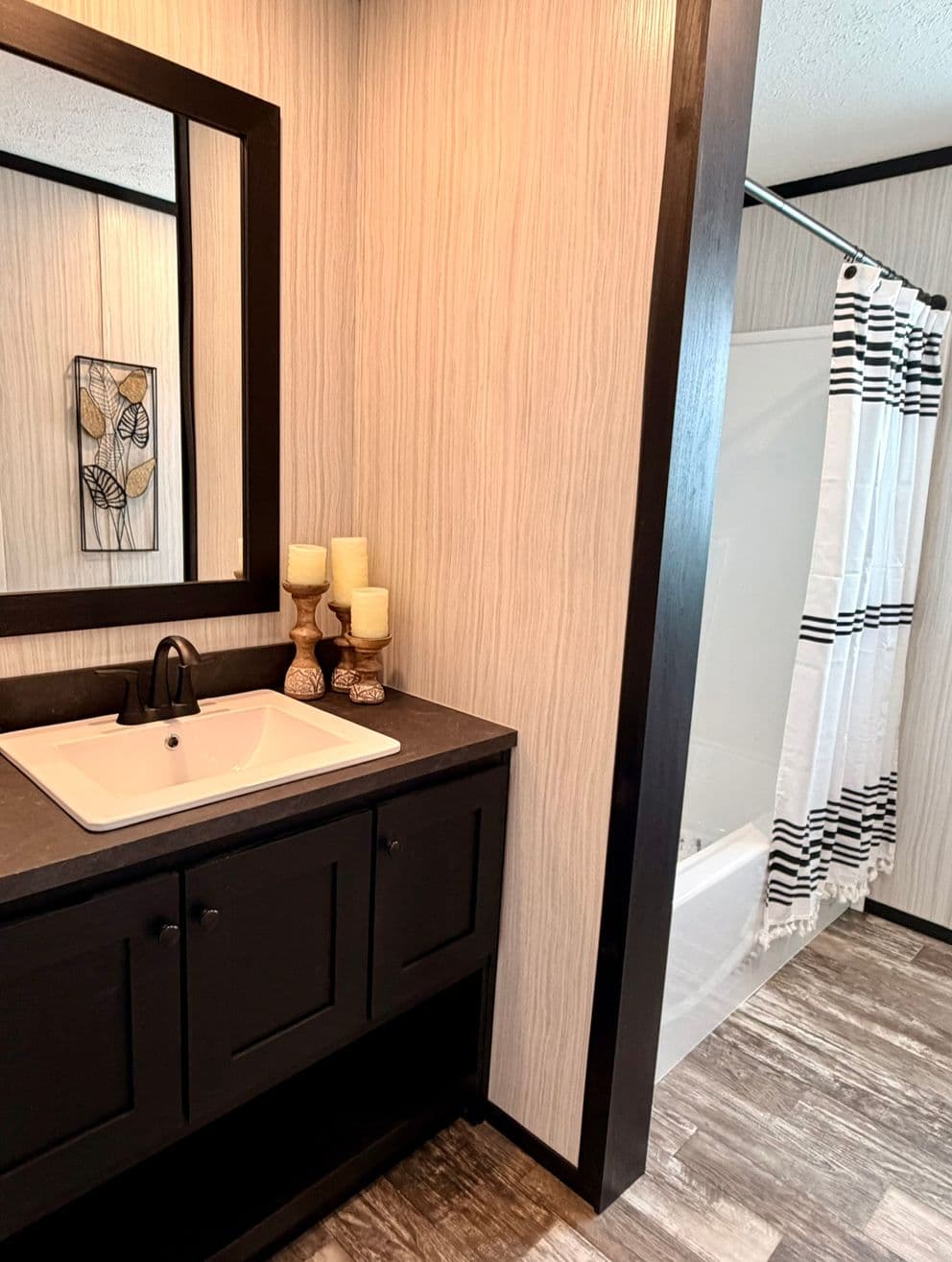 Diamond bathroom home features