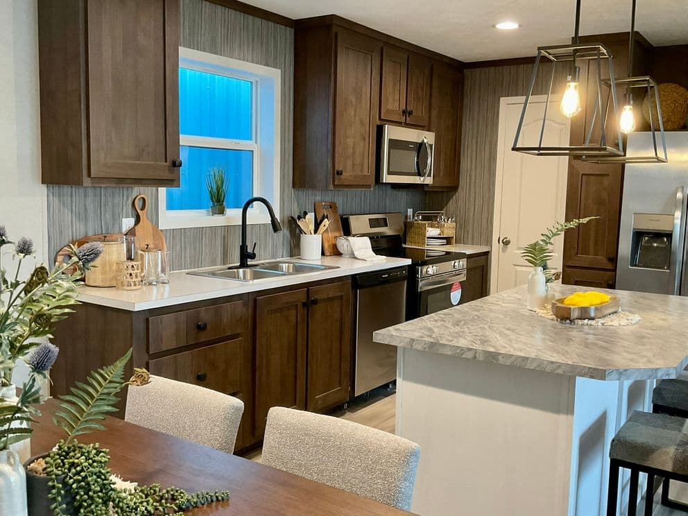Amethyst 48 kitchen home features