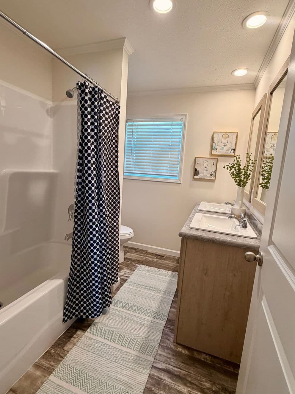 Tourmaline (4 bed) bathroom home features